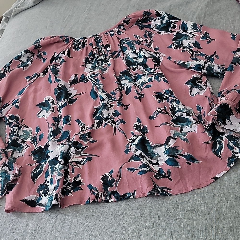 Splendid Rose Floral Blouse - Picture 8 of 11